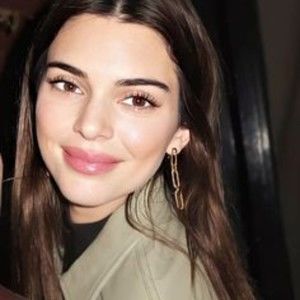 Meet your Posher, Marian